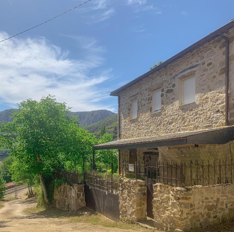 Apartamento Las Medulas Covas  Exterior photo